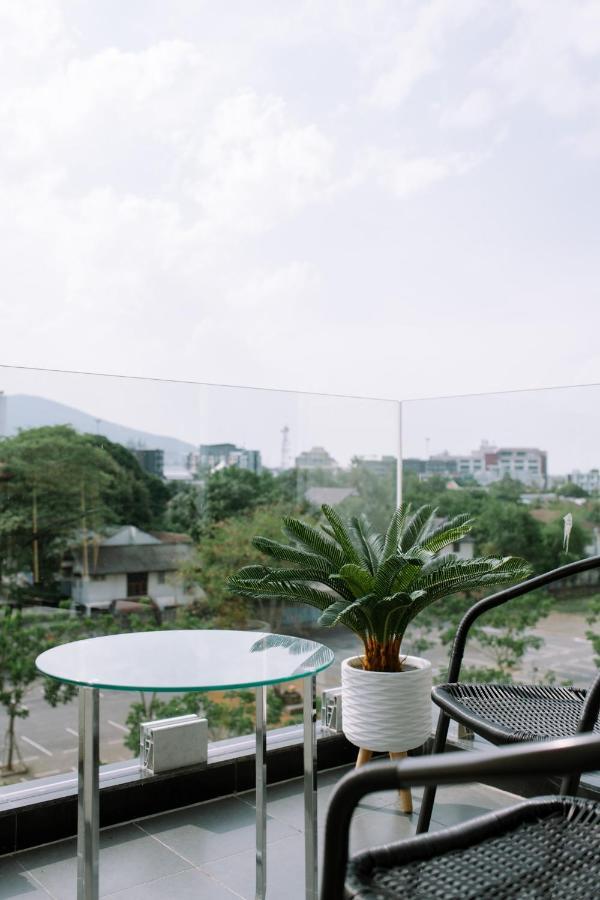 Hotel Like A Local à Chiang Mai Extérieur photo